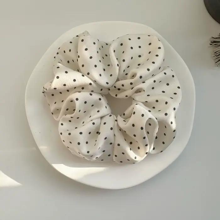 Elegantné gumičky do vlasov pre ženy