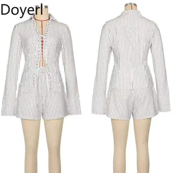 Doyerl – pásikavý nočný outfit pre ženy