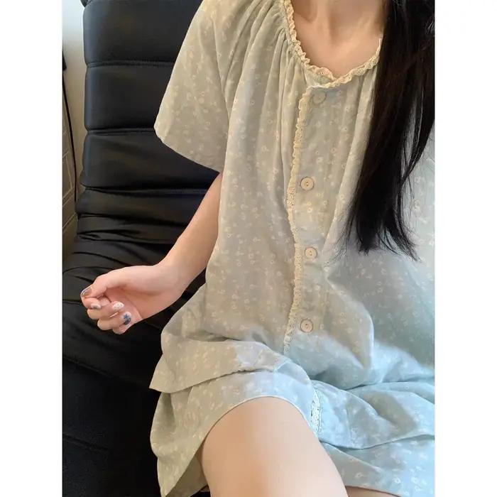 Pyjama à manches courtes à motifs floraux pour femmes : style estival, léger, grande taille, ensemble cardigan et short amples pour se détendre