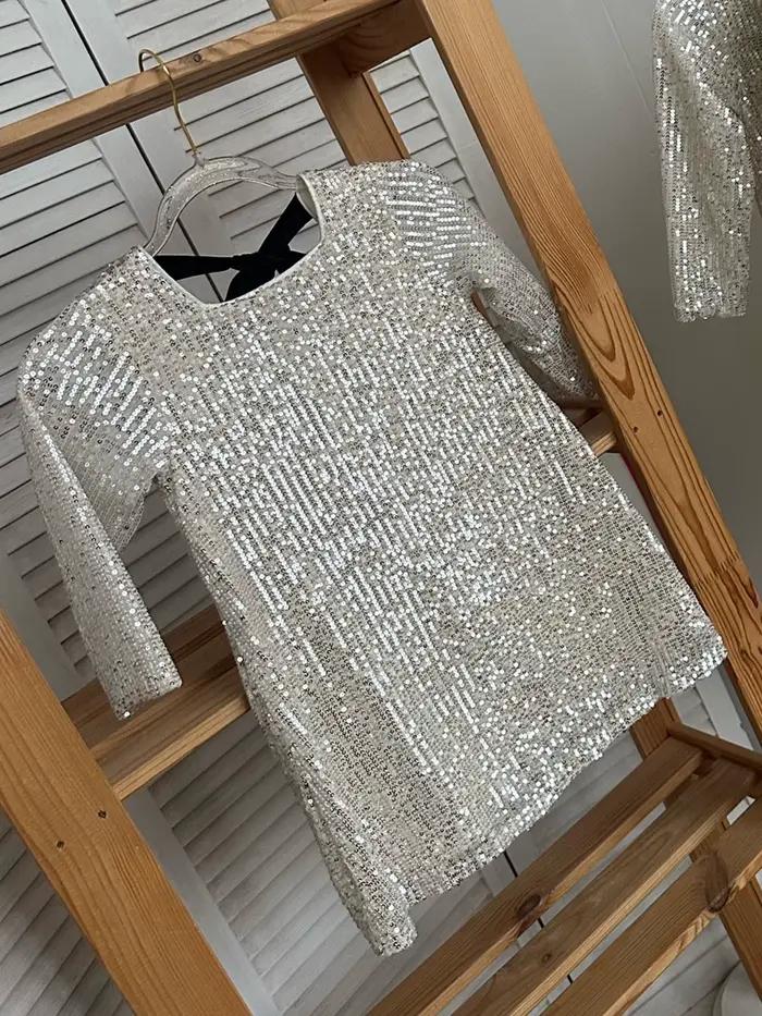 HETISO – elegantné večerné šaty s dlhými rukávmi