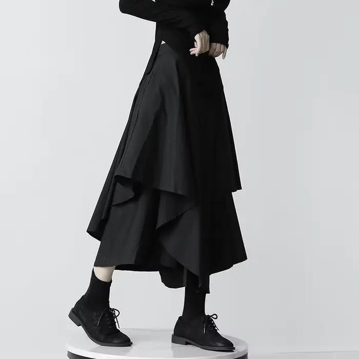 Jupe asymétrique pour femme, taille haute, coupe évasée, style queue de poisson, noire, collection Printemps-Automne 2026, type culotte
