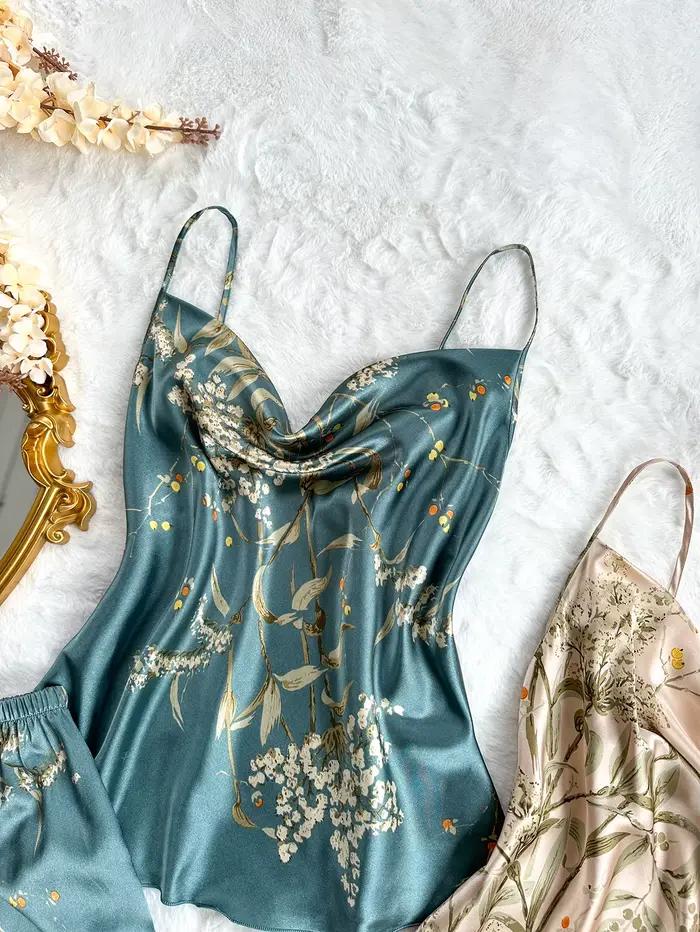 Ensemble pyjama élégant 4 pièces imprimé cerises pour femme, avec haut caraco à col bénitier et bretelles spaghetti, pantalon long, tenue décontractée et tendance