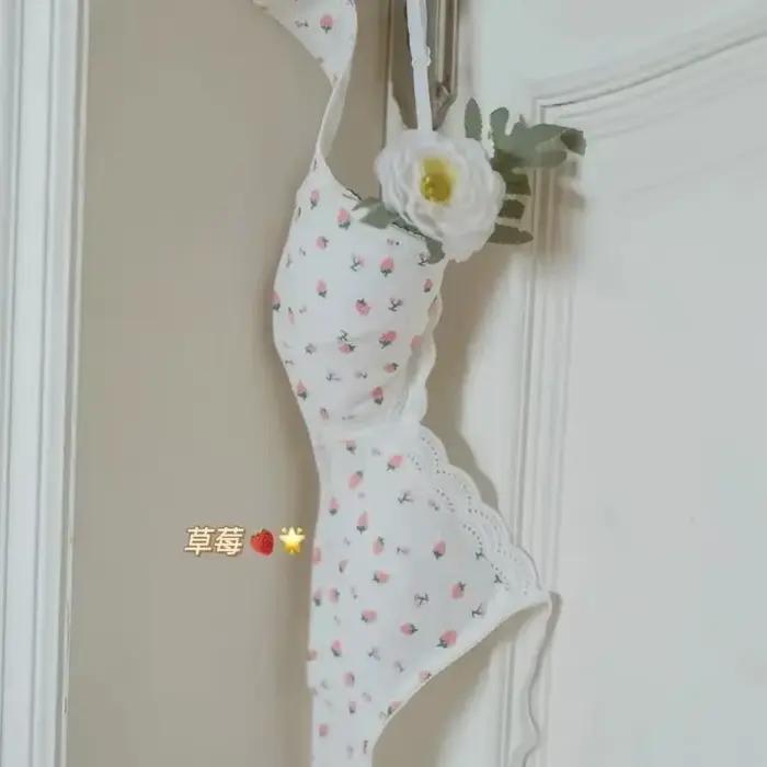 Soutien-gorge coréen simple en dentelle à imprimé cerises, sans couture, pour fille, mignon, froncé, fin, respirant, sans armatures, élastique et confortable, lingerie