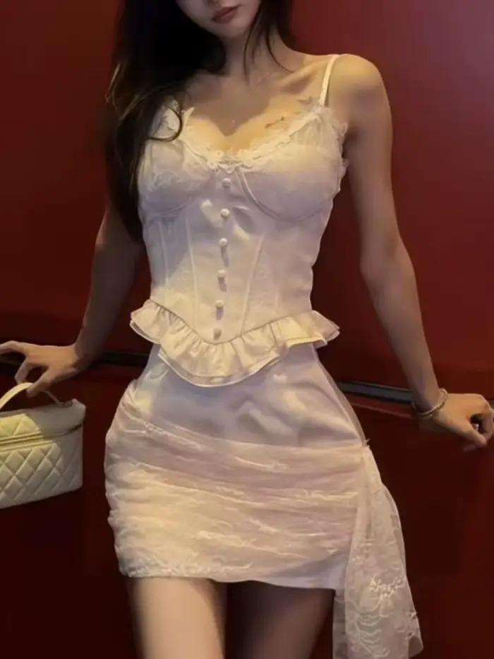 Nový kórejský dvojdielny set v štýle Pure Desire na letný večer: sexy camisole top + elegantná obtiahnutá sukňa 2026