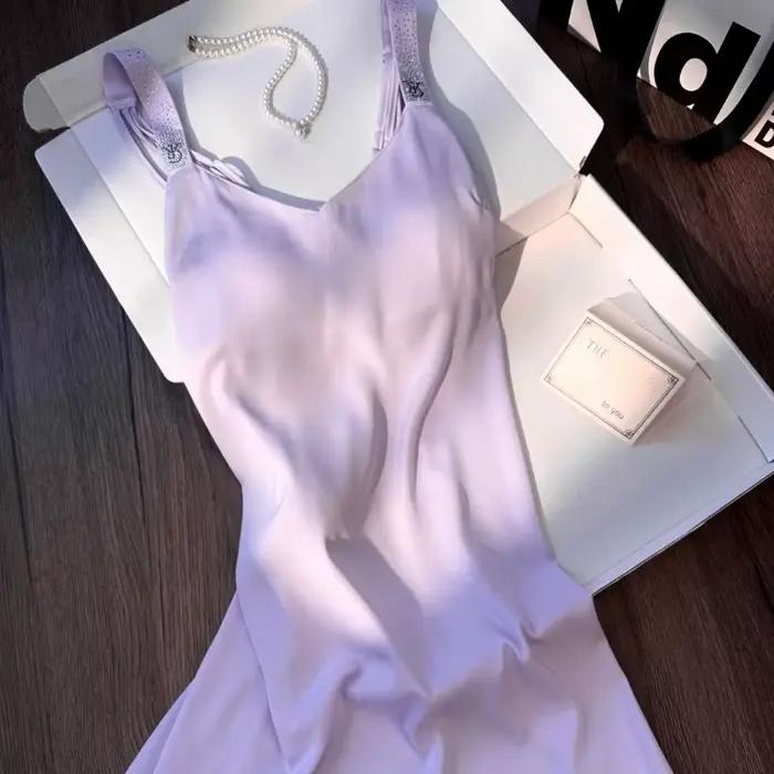 Nouvelle Robe de Nuit en Soie Glacée Avancée, Style Été, Col en V Sexy, Confortable et Douce pour la Peau, Vêtements d'Intérieur