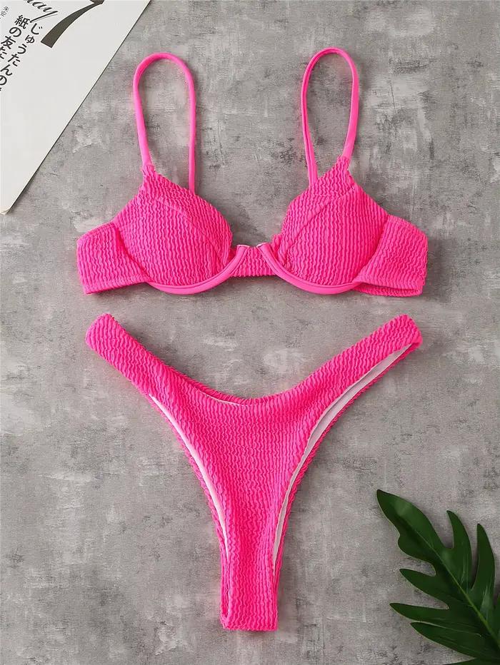 Maillot de bain sexy à armatures 2026 pour femme, blanc et noir, push-up, côtelé, micro, brésilien, plissé, string, pour la plage