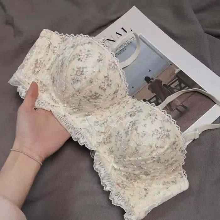 Push-up podprsenka s krajkou a kosticami pre ženy