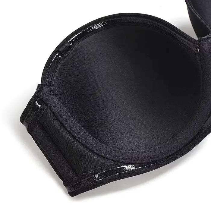 Neupravené minimalizačné podprsenky pre ženy