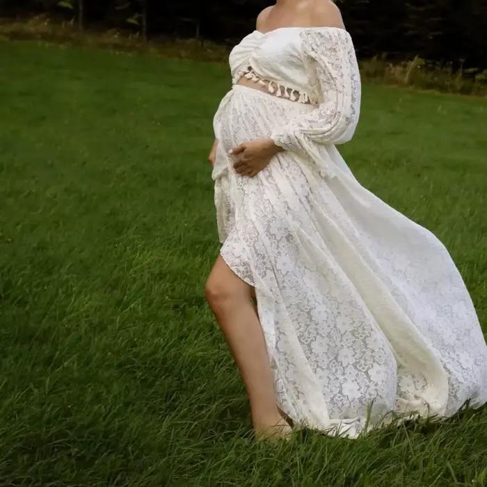 ALTERPhotography - Sexi rozparok z čipky pre tehotné ženy