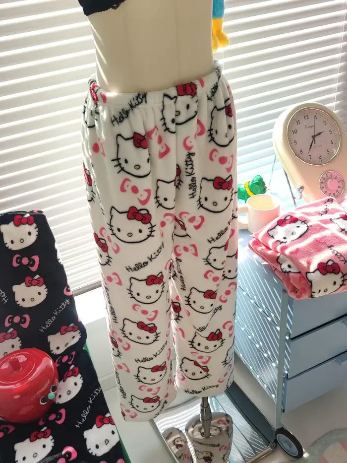 Nové pyžamové nohavice Hello Kitty 2026 pre ženy
