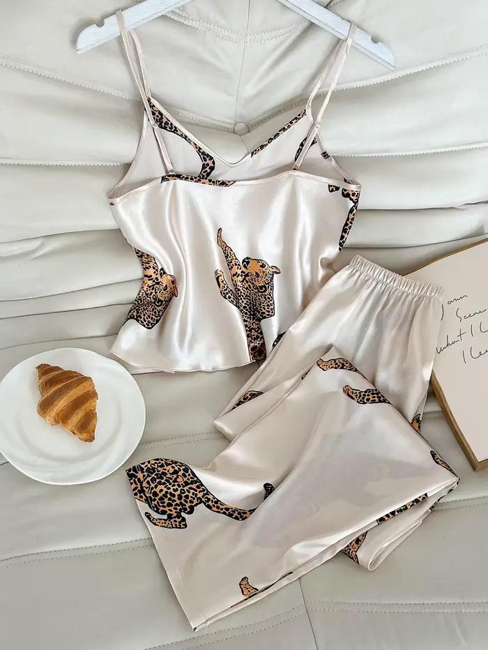Dámske pyžamo s leopardím vzorom