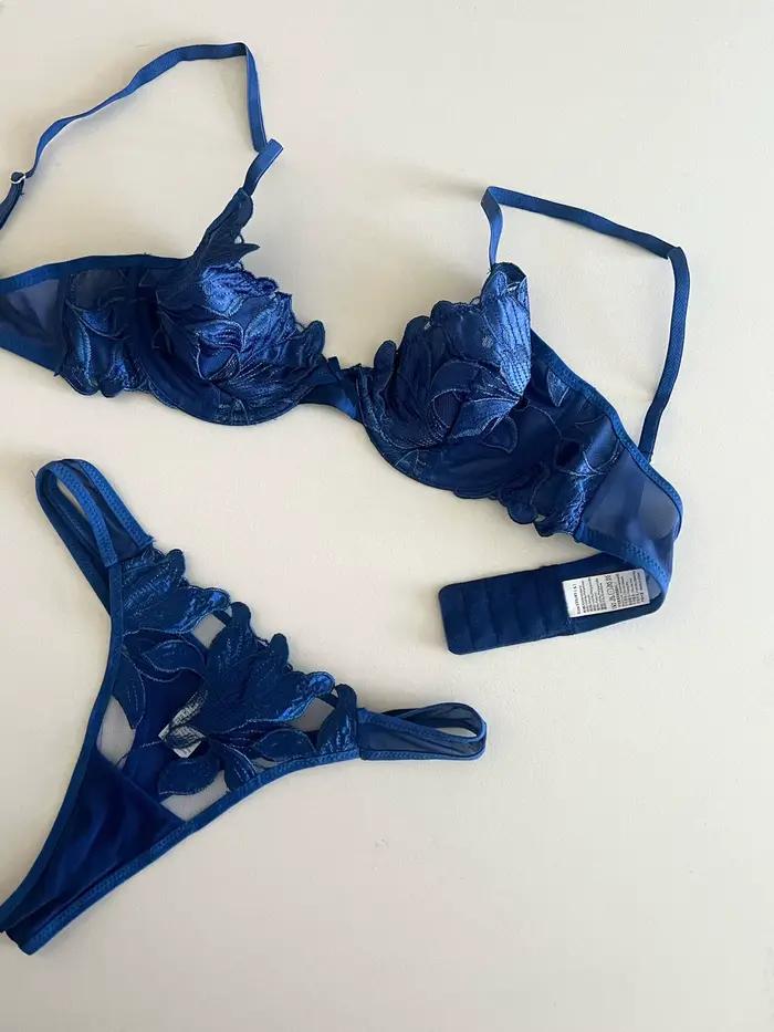 Bleu marine profond v sous-vêtements sexy broderie dentelle sexy ultra-mince soutien-gorge slips costume anneau en acier haut soutien ensemble de lingerie