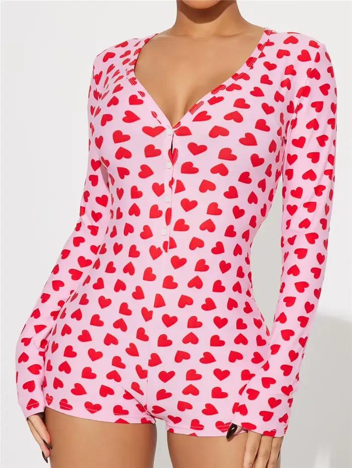 Combinaison de pyjama pour femmes pour la Saint-Valentin, imprimé romantique en forme de cœur, manches longues, col en V, boutons sur le devant, short, combinaison ajustée, vêtements de nuit