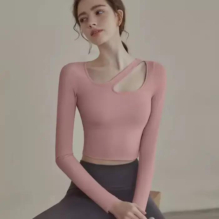Chemise de yoga pour femmes ajustée et élégante polyester élasthanne sport fitness gym running training workout yoga wear gym top fitness shirt gym crop top