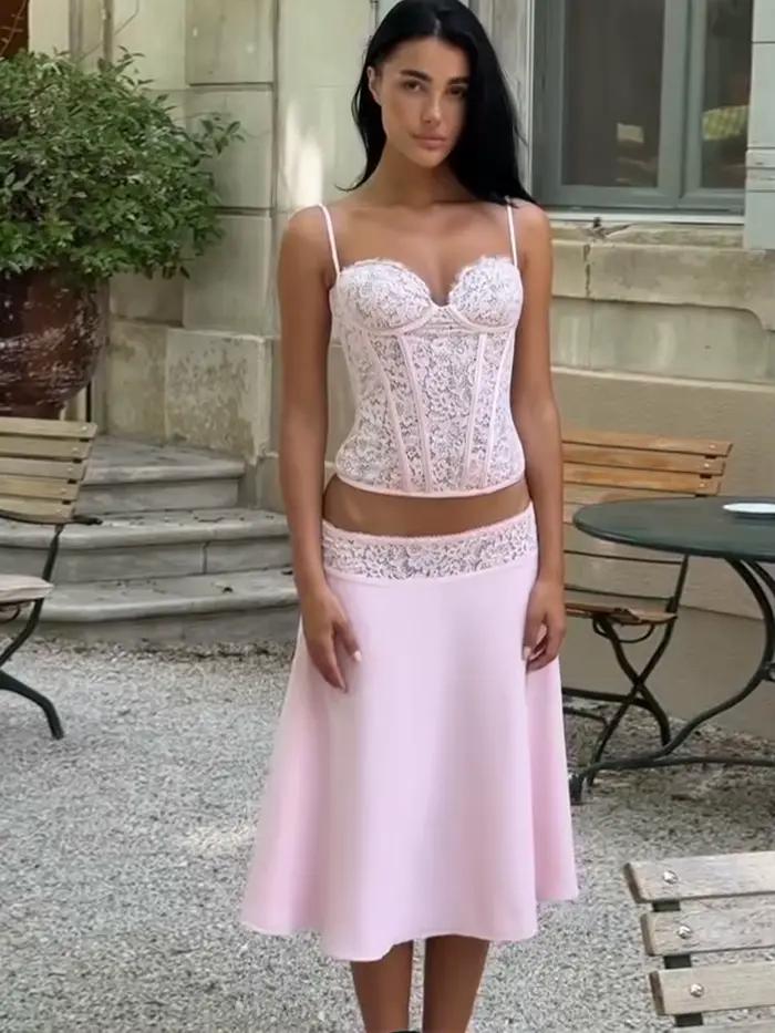 Ensemble Corset en Dentelle Délicate et Jupe Midi Coupe Ajustée Sans Manches – Tenue Tendance Coquette Romantique Deux Pièces pour Femme Été 2026