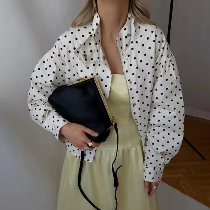 Elegantná vintage bomber bunda s bodkami pre ženy