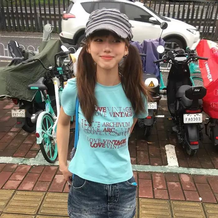 Karrram japonské Y2k tričko s potlačou písmen Trashy 2000s štýl krátky top Vintage Harajuku krátke rukávy