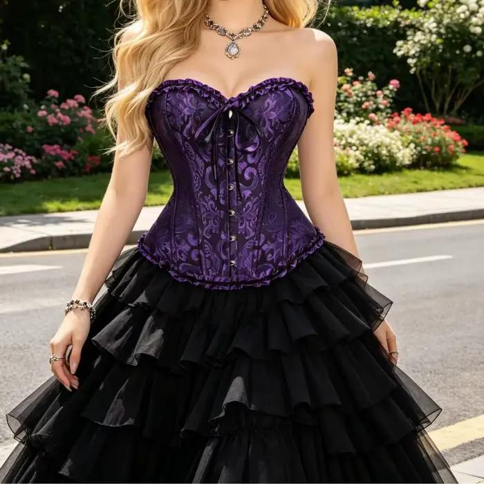 Corset violet jacquard à encolure cœur, fermeture avant, dos à lacets, bordure à volants, style gothique victorien, cincher de taille