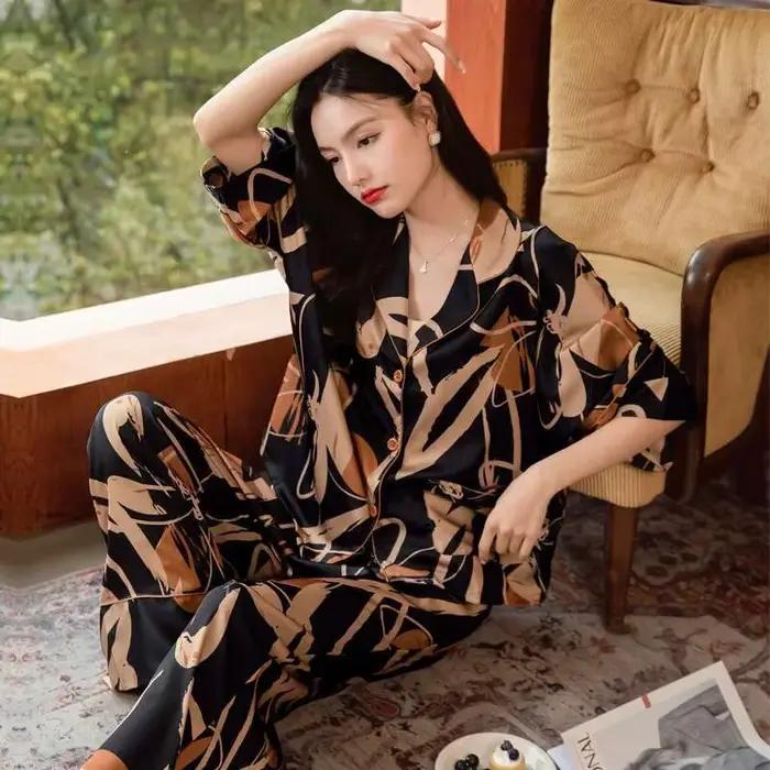 Pyjama à manches longues pour femmes, ensemble de vêtements de maison, style fin, haut de gamme, imbibé de glace, printemps et automne, 2023