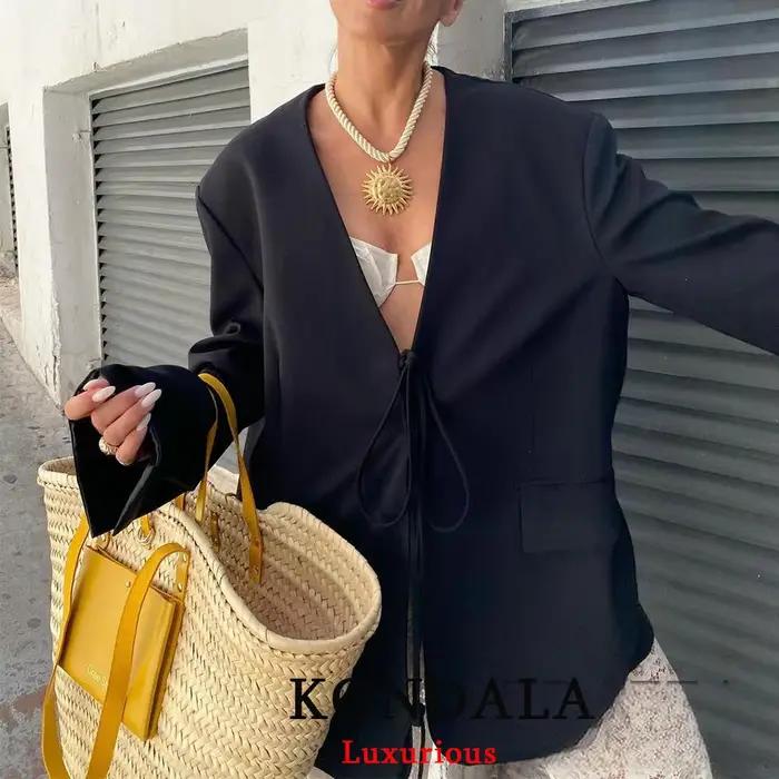 KONDALA voľný oversized čierny blazer pre ženy s výstrihom do V
