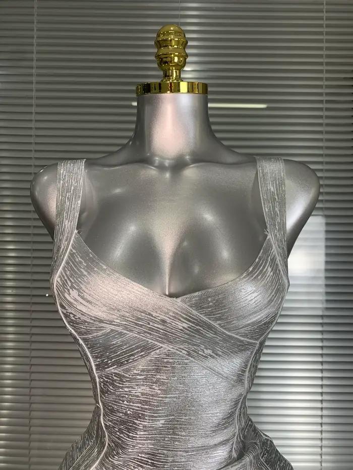 Sexy priliehavé pásikové šaty pre ženy