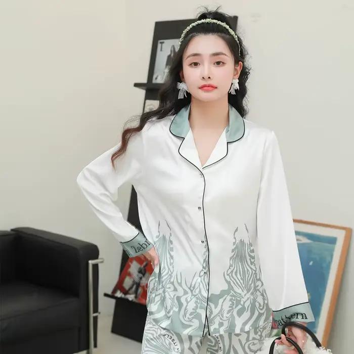 Pyjama élégant en soie glacée pour femmes, ensemble 2 pièces imprimé zèbre, mode, manches longues, pantalon, vêtements de nuit, vêtements de maison, printemps automne 2026