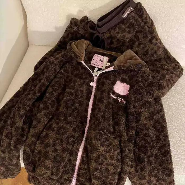 Dvojdielne pyžamo s kapucňou Hello Kitty pre ženy