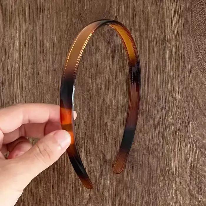 Akrylové čelenky pre ženy