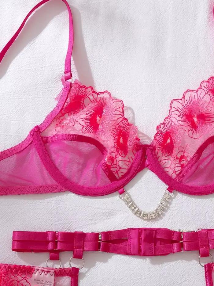 Ensemble de Lingerie brodée avec chaîne en strass pour femmes, 3 pièces, Design Cougar brillant et Sexy avec anneaux de jambe, sous-vêtements attrayants