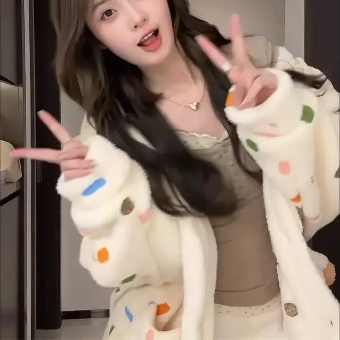 Robe à pois pour femmes, vêtements de nuit, chemise de nuit d'hiver, pyjama chaud en polaire, une pièce, à capuche, manches longues, vêtements de maison
