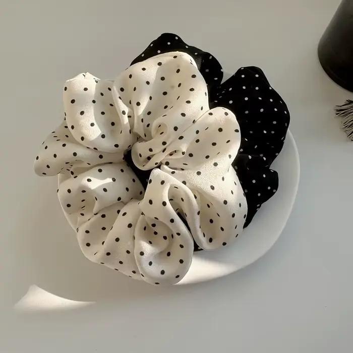 Elegantné gumičky do vlasov pre ženy
