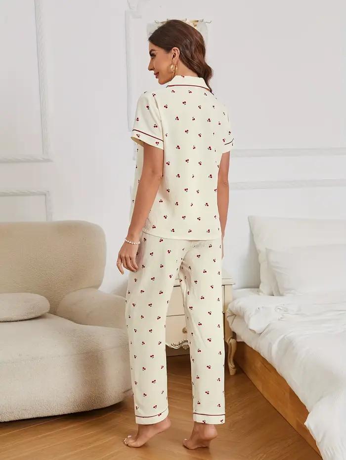 Ensemble pyjama texturé imprimé cerise, décontracté, manches courtes, boutons, haut à revers et pantalon élastique, vêtements de nuit pour femmes