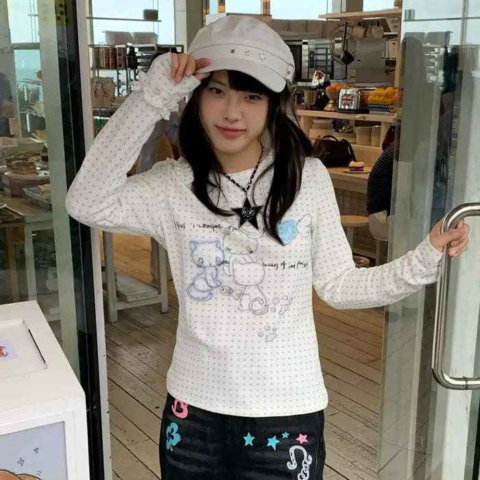 Karrram japonský Y2k Anime potlačený pletený top 2000s estetický s dlhým rukávom Tričko Cutecore s bodkami rebrovaný top Kawaii mačka