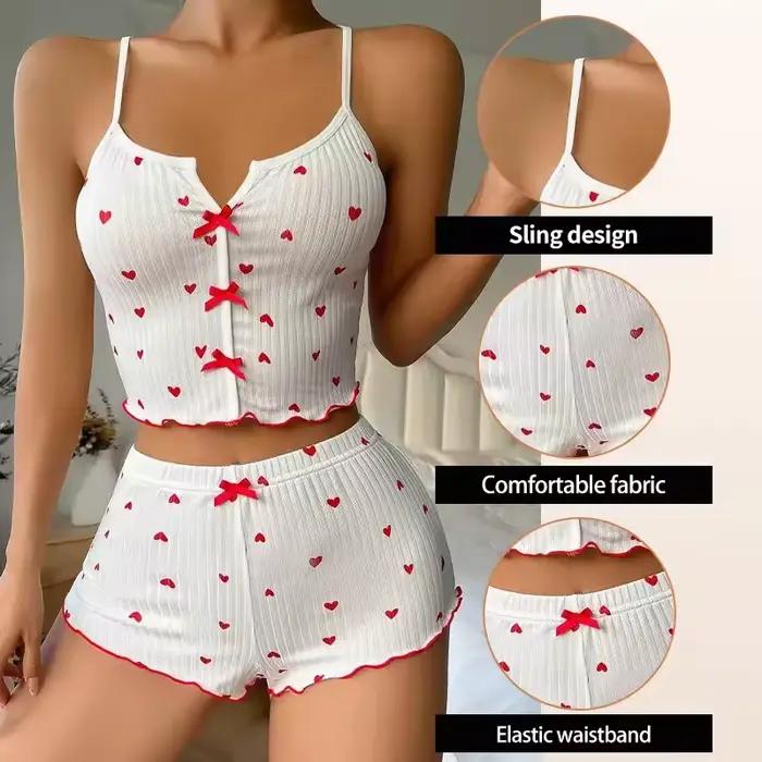 Dámske nočné oblečenie pyžamový set srdiečková potlač jemný rebrovaný materiál s glamour volánmi ležérny cami top a