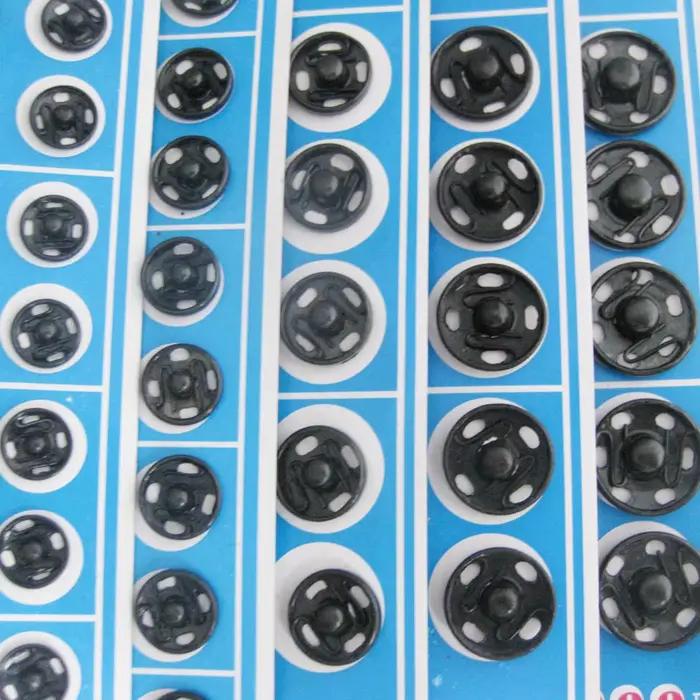 1 karta železných patentných gombíkov na oblečenie