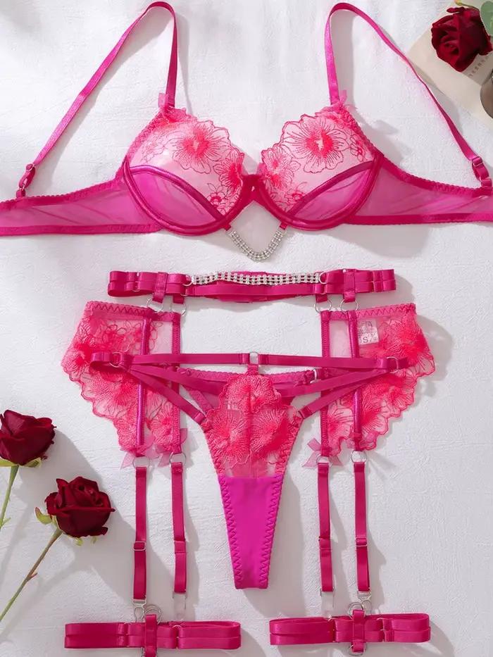 Ensemble de Lingerie brodée avec chaîne en strass pour femmes, 3 pièces, Design Cougar brillant et Sexy avec anneaux de jambe, sous-vêtements attrayants