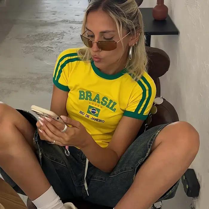 BRASIL grafický potlač Goth Y2k žlté chudé crop top tričko pre ženy Sexy Streetwear 2000s Harajuku nové