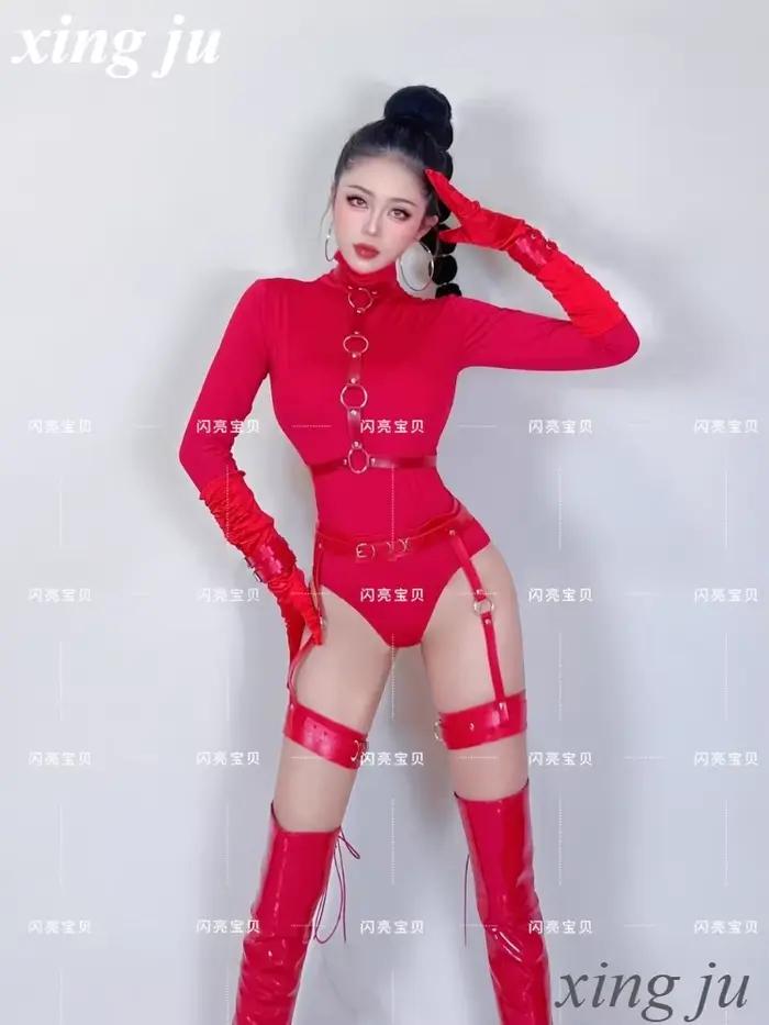 Discothèque femme chanteuse pôle danse Sexy rouge à manches longues combinaison filles Performance Costume DJ scène serré Shorts danseur tenues