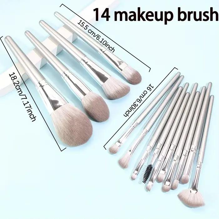 Profesionálna sada 14 strieborných kefiek na make-up | Obsahuje 2 zamatové nadýchané púdre + 2 miešacie hubky