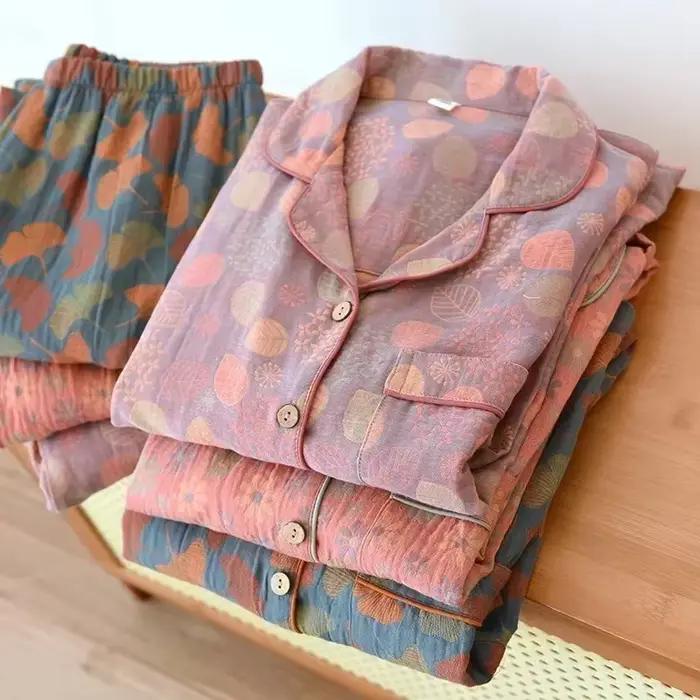Dámske bavlnené pyžamo s nohavicami, dlhý rukáv, žakárový vzor, jar a jeseň