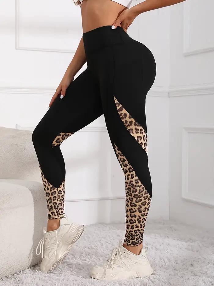 Dámske priliehavé joggingové nohavice s leopardím vzorom a vreckami