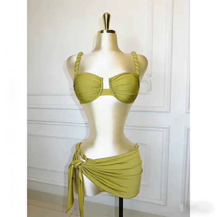 Sexy brazílsky bikini set s vrkočovou sukňou