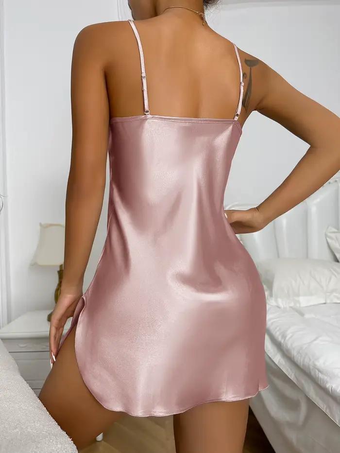 Chemise de nuit pour femmes en polyester mince élégante courte sexy col en V pour été occasions spéciales