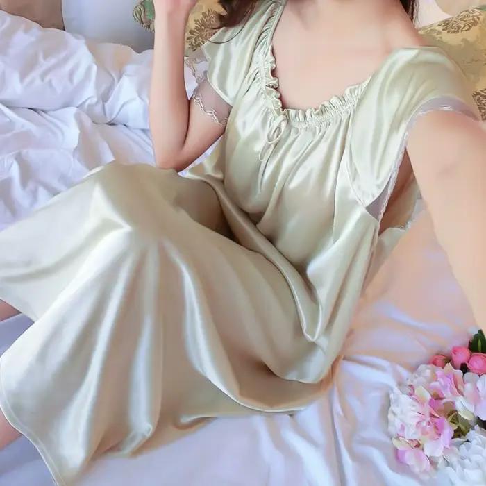 Chemise de nuit en polyester élégante à col en V avec dentelle pour femmes grandes tailles nuits paisibles occasions spéciales