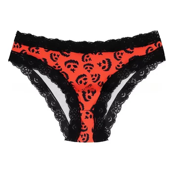 1 pièce de lingerie imprimée pour femmes, sous-vêtements sexy à bordure en dentelle, sous-vêtements enveloppants aux hanches, pantalon triangulaire confortable et respirant sur le thème d'Halloween