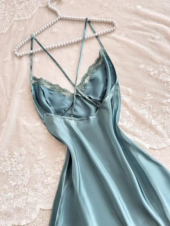 Nouvelle chemise de nuit sexy en dentelle pour femme avec bretelles croisées, col en V et fente latérale, idéale pour la maison et les soirées