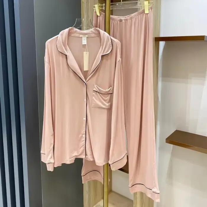 Ensemble de pyjama Modal en gros européen et américain Pyjamas simples pour femmes
