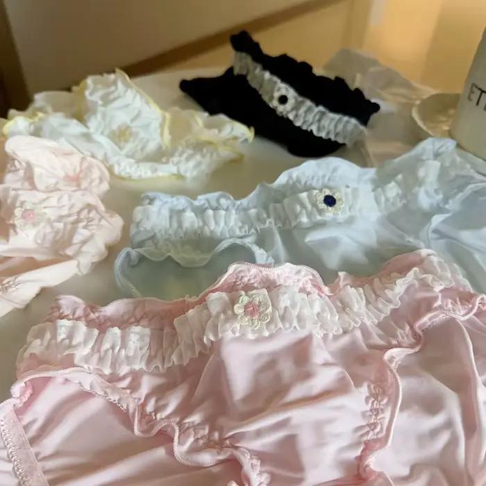 Taille moyenne fleur dentelle à volants culotte mignonne pour les femmes coton entrejambe respirant sous-vêtements sans couture doux fille confort slips doux
