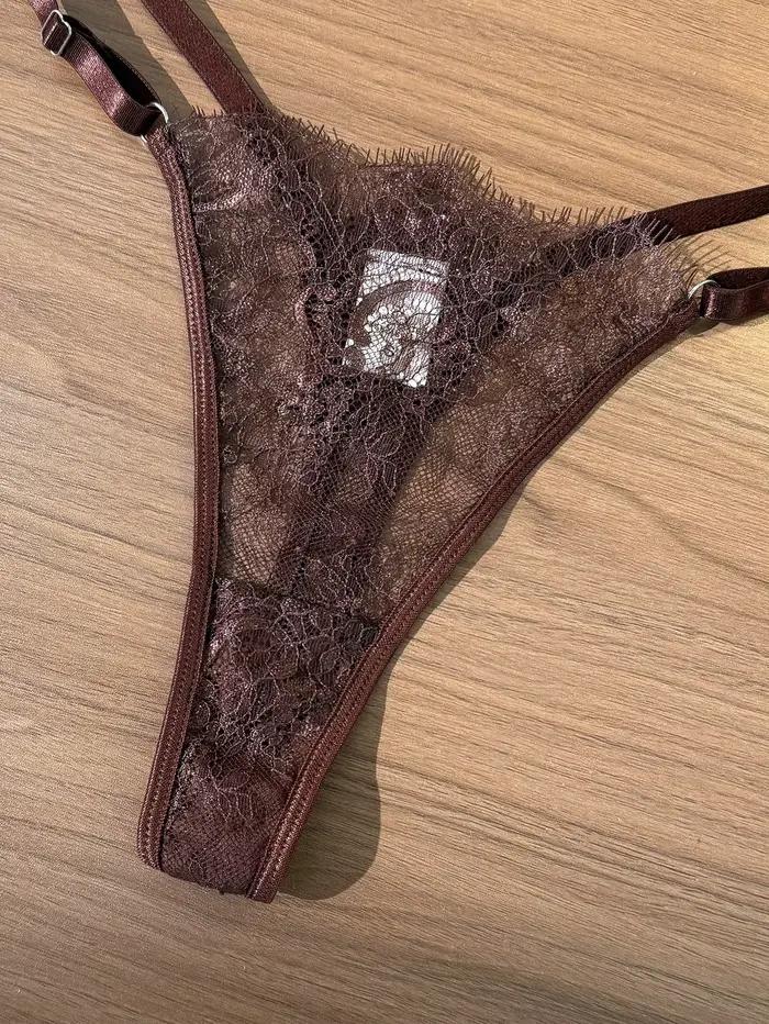 Elegantná letná podprsenka z priesvitnej vyšívanej čipky