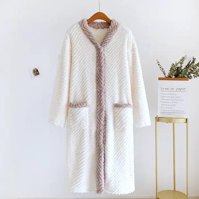 Robe de nuit en flanelle pour femmes, douce et chaude, robe de nuit élégante pour les nuits froides, occasion spéciale, cadeau hiver